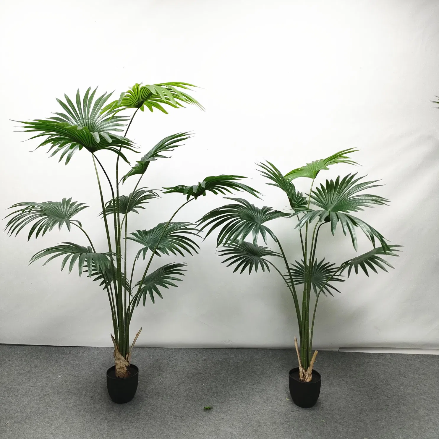 Simulation Potted Palm Tree