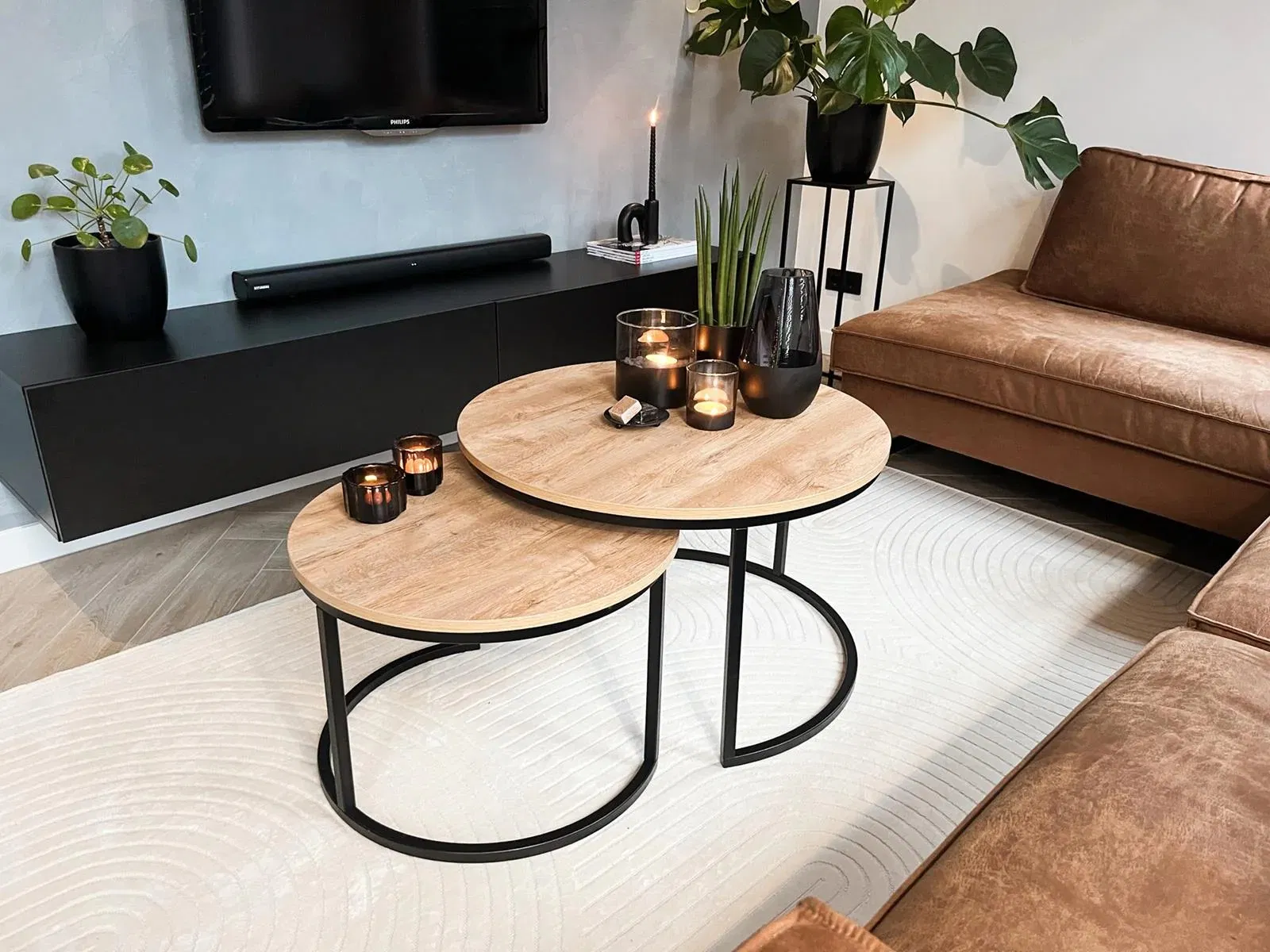 Round Metal Frame Coffee Table