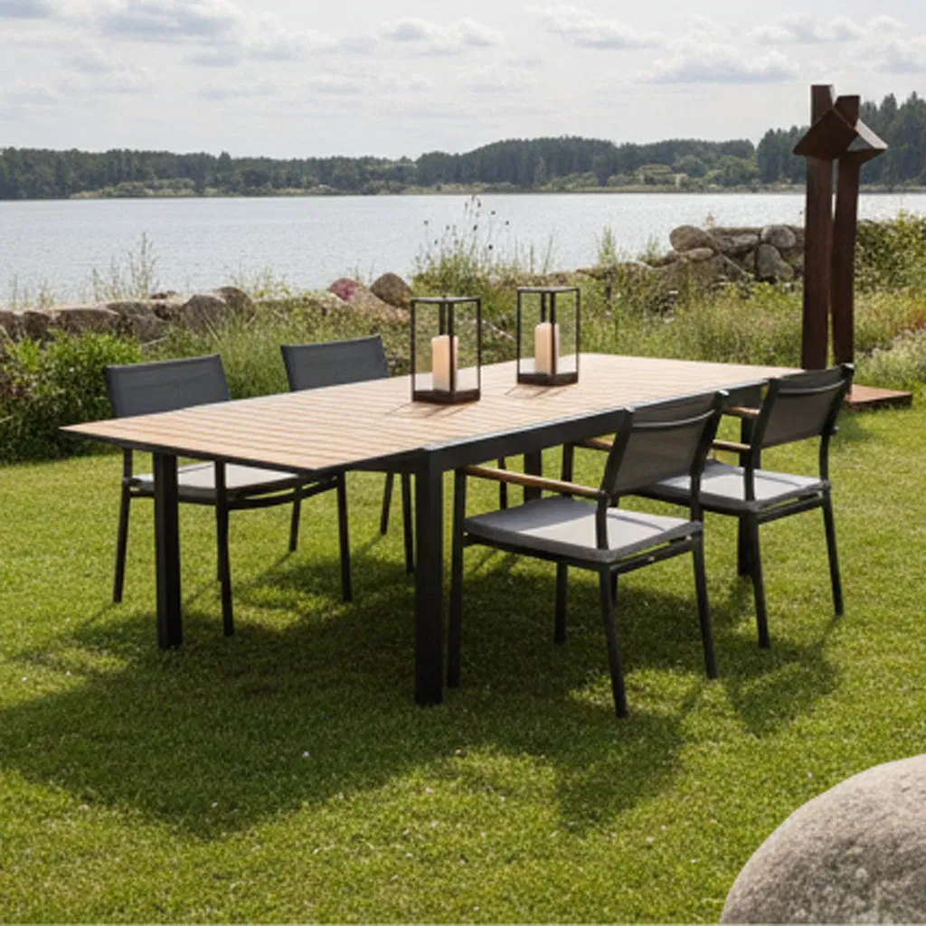 Stylish Outdoor Garden Set